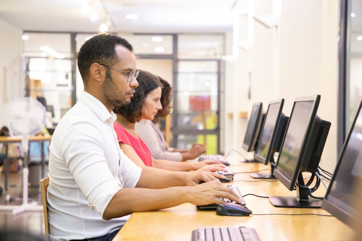 students participating in computer based BIT entrance exam